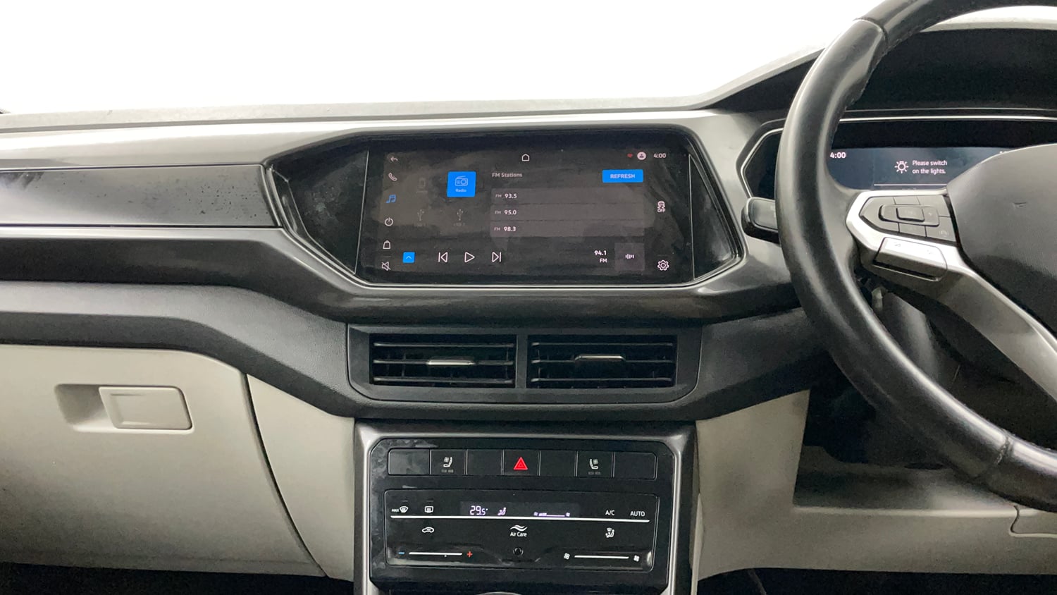 Used 2022 Volkswagen Taigun Topline 1.0 TSI MT Petrol Manual interior MUSIC SYSTEM & AC CONTROL VIEW