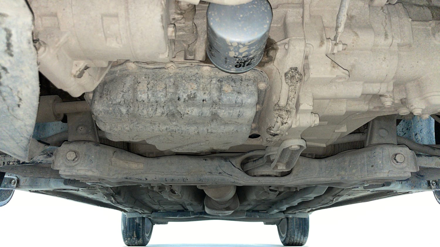 Used 2022 Volkswagen Taigun Topline 1.0 TSI MT Petrol Manual extra FRONT LEFT UNDERBODY VIEW