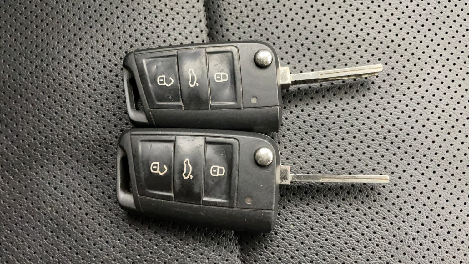 Used 2022 Volkswagen Taigun Topline 1.0 TSI MT Petrol Manual extra CAR KEY VIEW