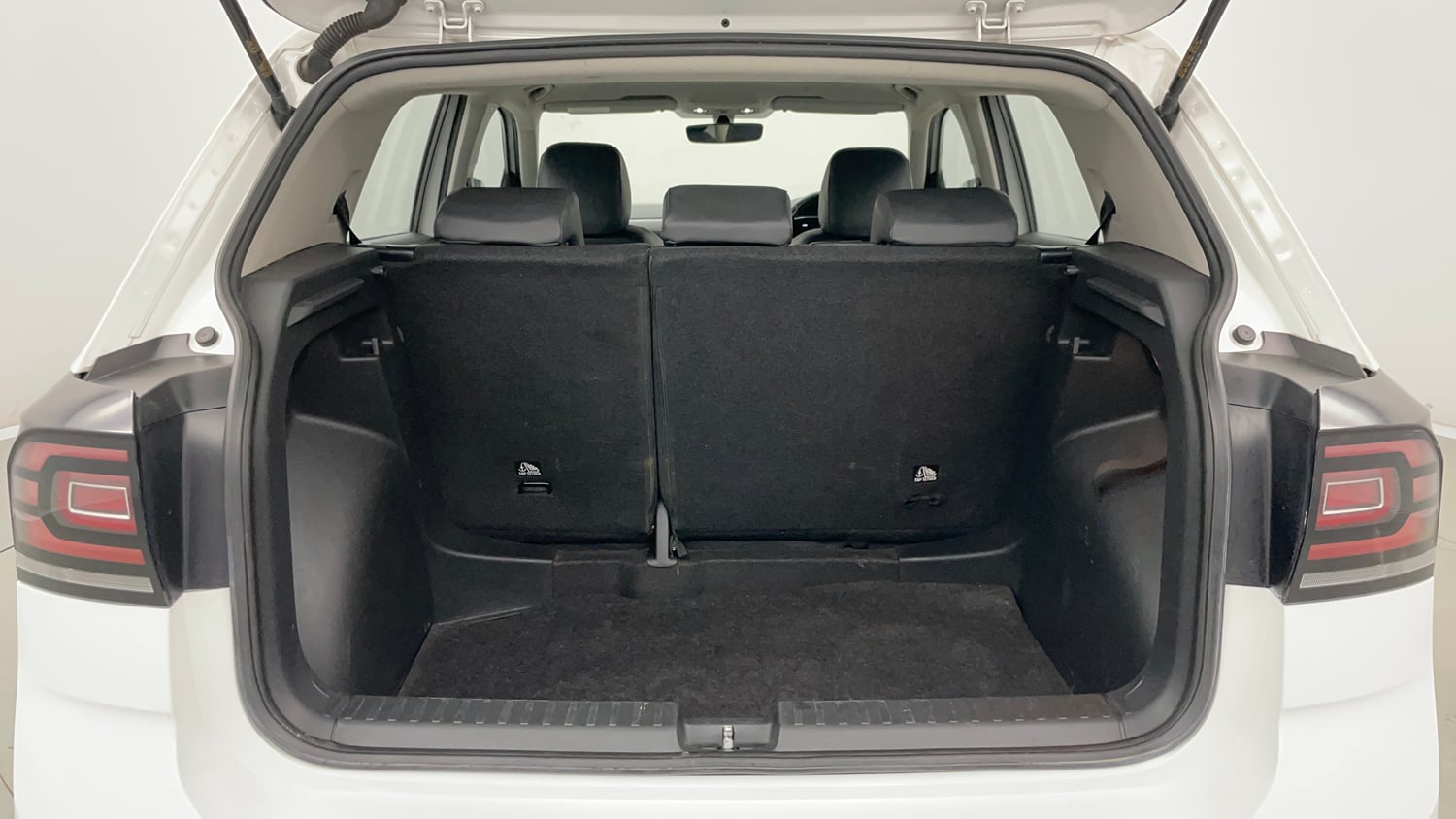 Used 2022 Volkswagen Taigun Topline 1.0 TSI MT Petrol Manual interior DICKY INSIDE VIEW