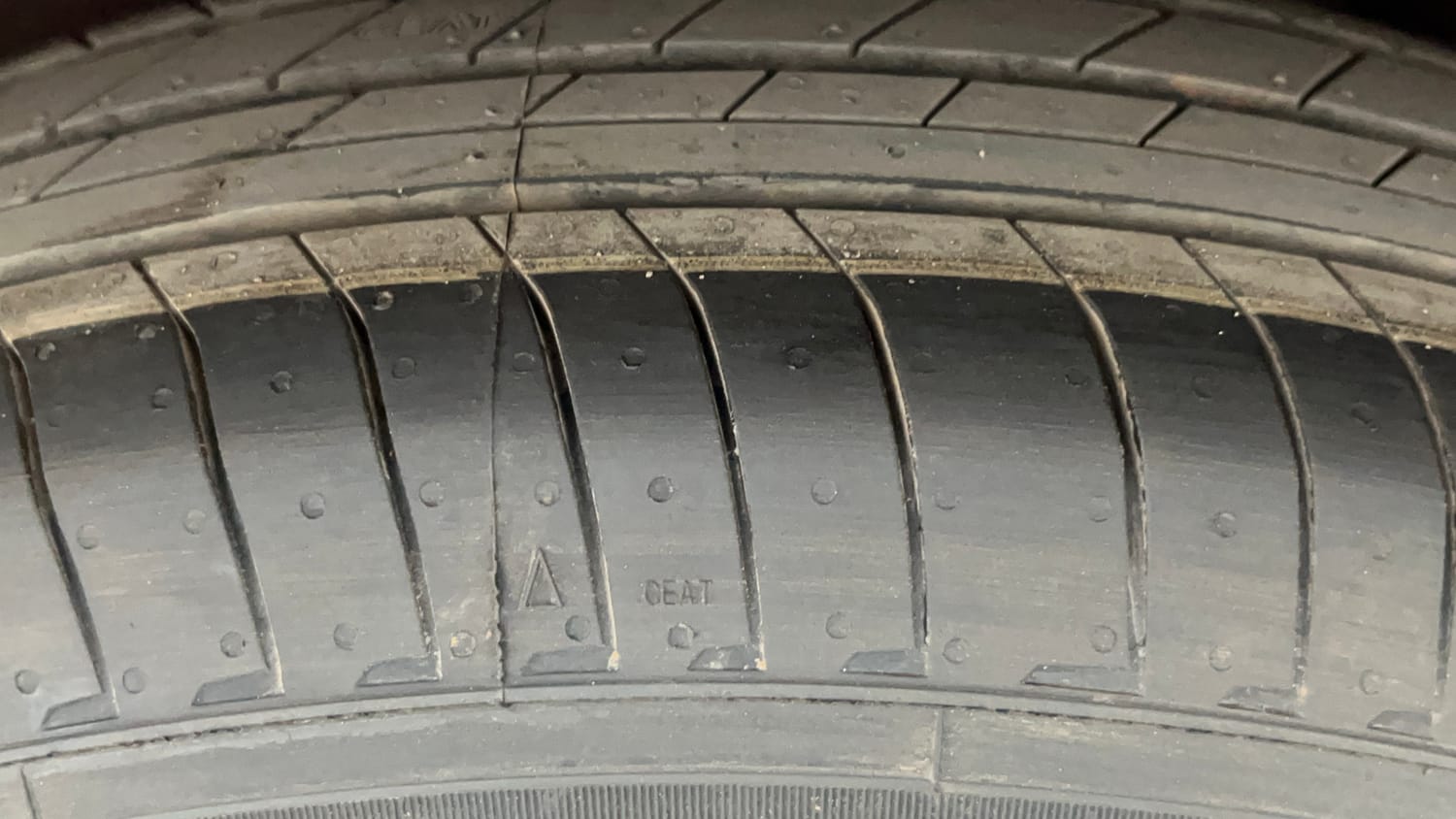 Used 2013 Maruti Suzuki Ritz Vdi BS-IV Diesel Manual tyres LEFT REAR TYRE TREAD VIEW