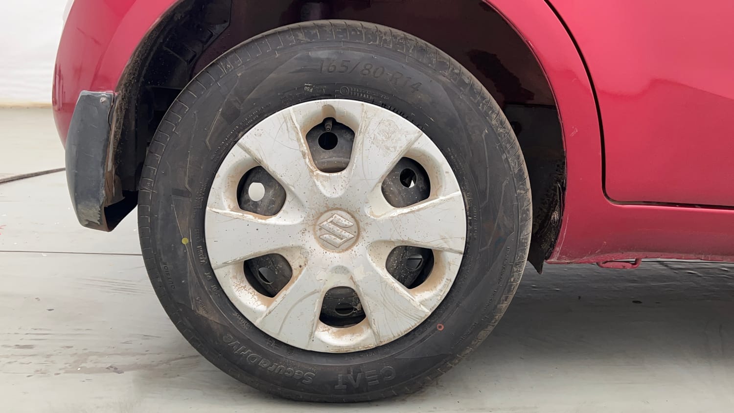 Used 2013 Maruti Suzuki Ritz Vdi BS-IV Diesel Manual tyres RIGHT REAR TYRE RIM VIEW