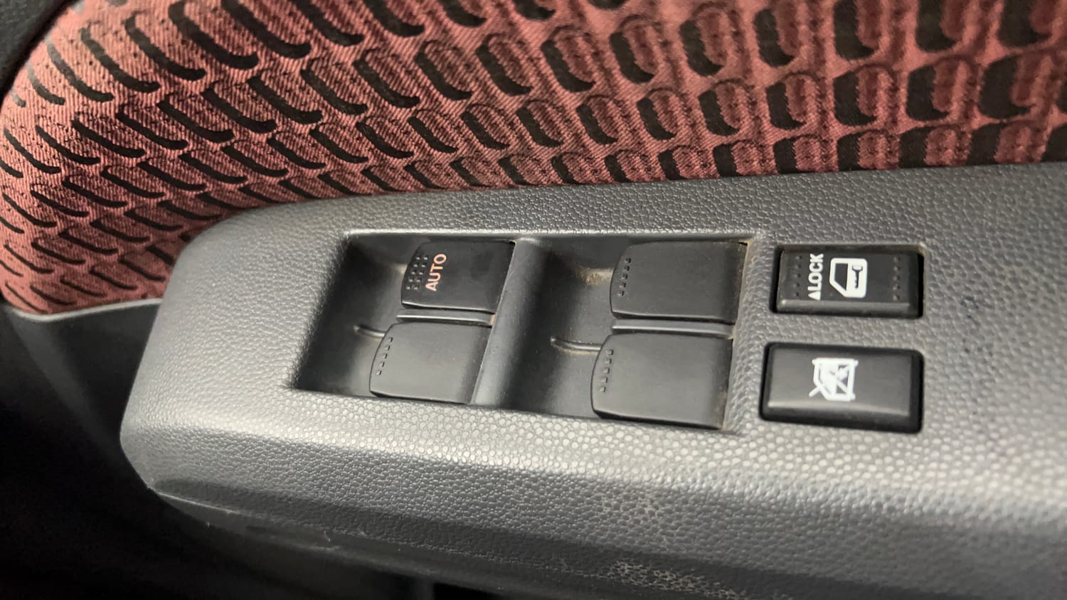Used 2013 Maruti Suzuki Ritz Vdi BS-IV Diesel Manual top_features Power windows