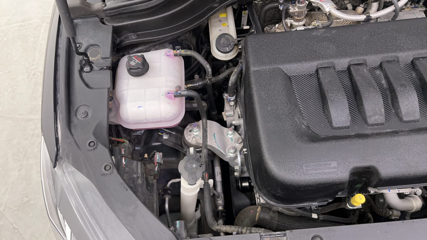 Used 2024 Mahindra XUV700 AX5 Diesel AT 7 STR Diesel Automatic engine ENGINE RIGHT SIDE VIEW
