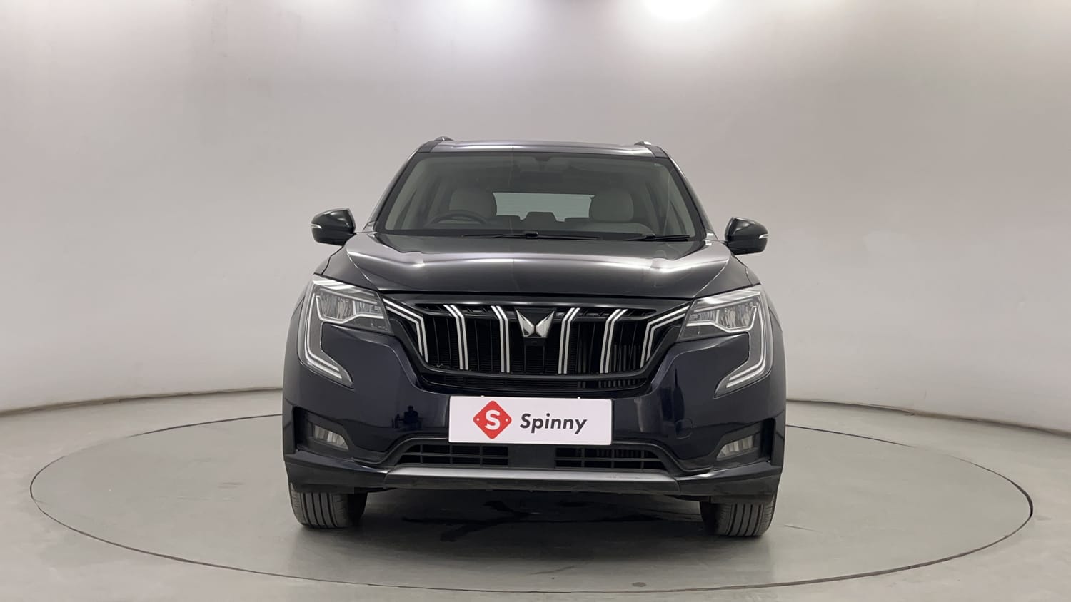 Used 2024 Mahindra XUV700 AX5 Diesel AT 7 STR Diesel Automatic exterior FRONT VIEW