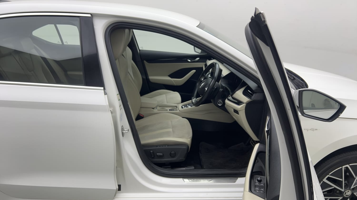 2021 Skoda Octavia L&K 2.0-17
