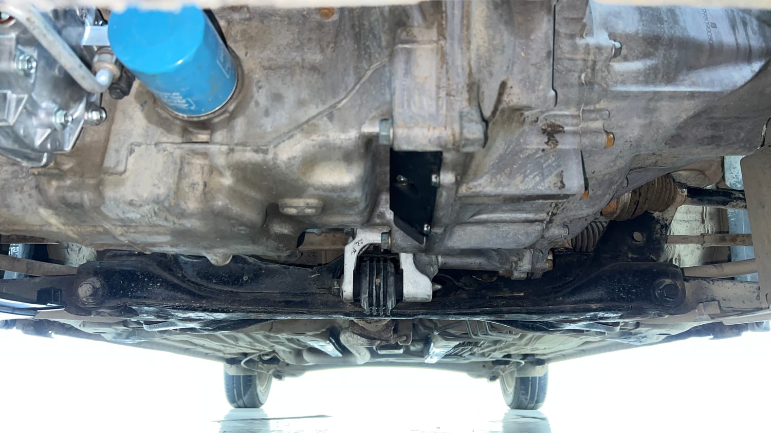 Used 2019 Honda Amaze 1.2 V MT Petrol Petrol Manual extra FRONT LEFT UNDERBODY VIEW