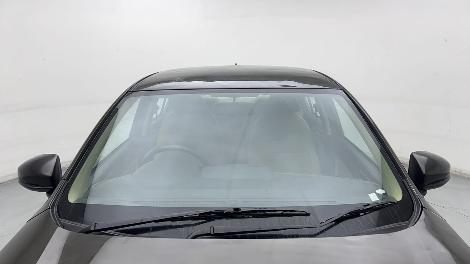 Used 2019 Honda Amaze 1.2 V MT Petrol Petrol Manual exterior FRONT WINDSHIELD VIEW
