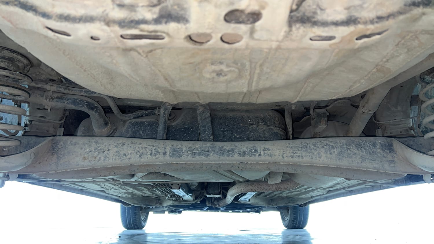 Used 2019 Honda Amaze 1.2 V MT Petrol Petrol Manual extra REAR UNDERBODY VIEW (TAKEN FROM REAR)