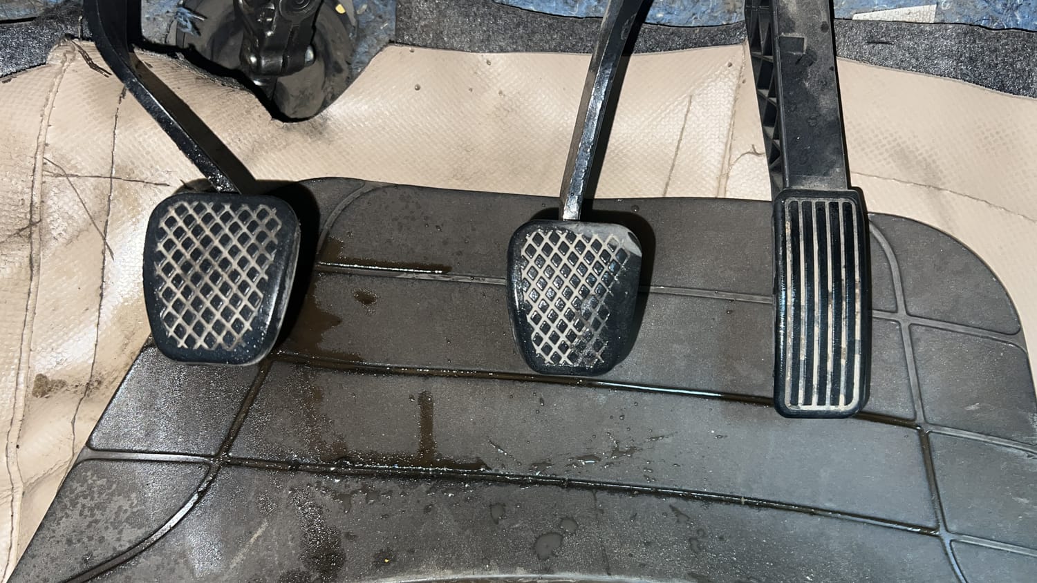 Used 2019 Honda Amaze 1.2 V MT Petrol Petrol Manual interior PEDALS VIEW