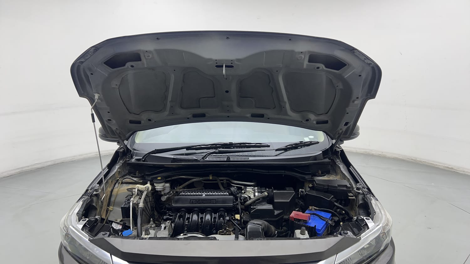 Used 2019 Honda Amaze 1.2 V MT Petrol Petrol Manual engine ENGINE & BONNET OPEN FRONT VIEW