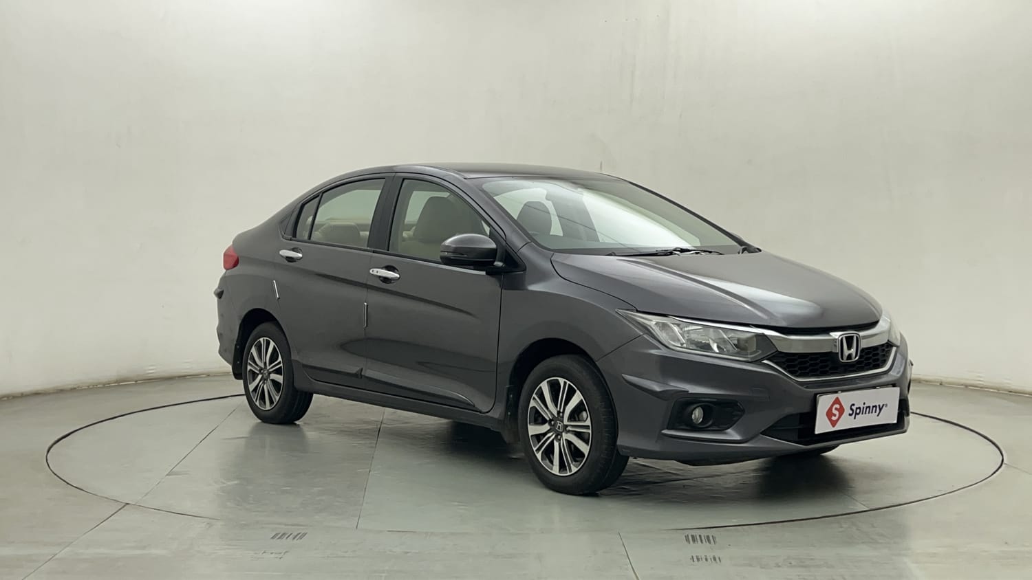 Used 2021 Honda City V Petrol Petrol Manual exterior RIGHT FRONT CORNER VIEW