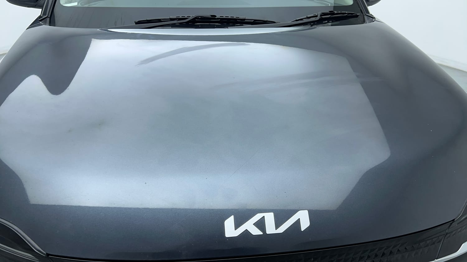 Used 2024 Kia Carens Luxury Plus 1.5 Diesel iMT 7 STR Diesel Manual dents MINOR SCRATCH