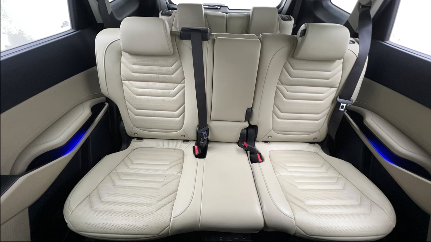 Used 2024 Kia Carens Luxury Plus 1.5 Diesel iMT 7 STR Diesel Manual interior REAR SEAT CONDITION VIEW