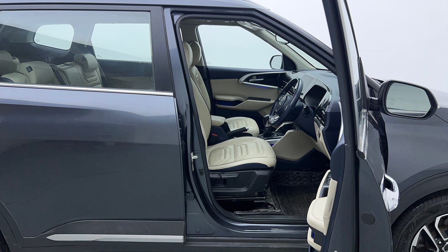 Used 2024 Kia Carens Luxury Plus 1.5 Diesel iMT 7 STR Diesel Manual interior RIGHT SIDE FRONT DOOR CABIN VIEW