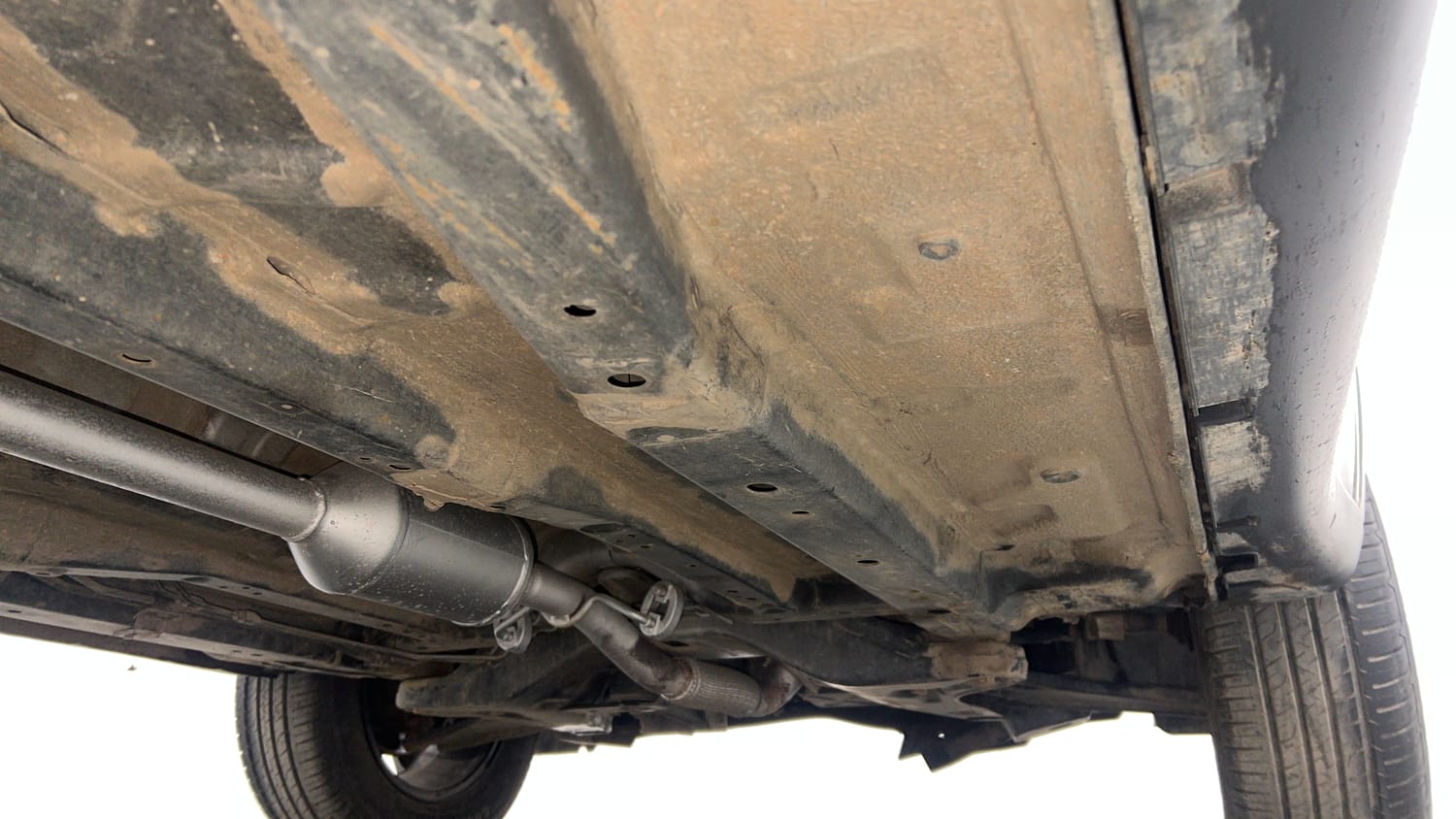 Used 2020 Tata Nexon XZA Plus (O) Diesel Diesel Automatic extra REAR RIGHT UNDERBODY VIEW