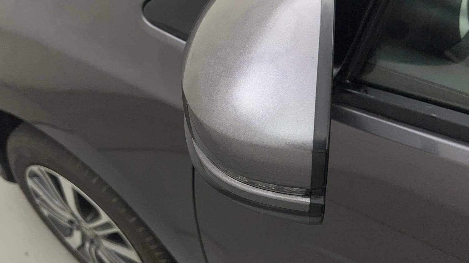 Used 2021 Honda City V Petrol Petrol Manual dents MINOR SCRATCH