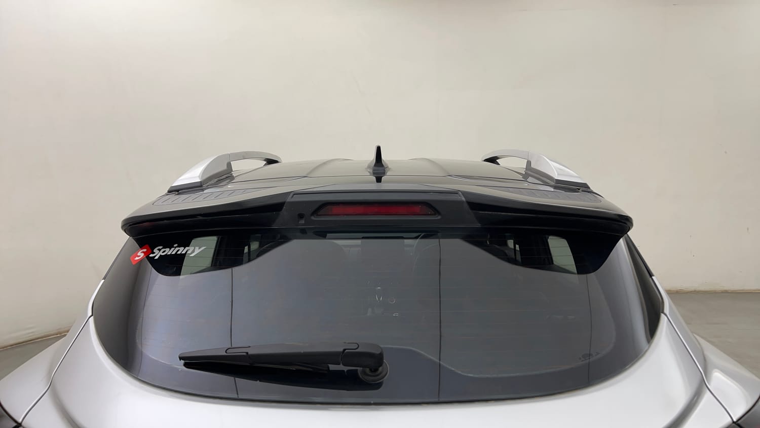 Used 2021 Renault Kiger RXZ Turbo CVT Dual Tone Petrol Automatic exterior BACK WINDSHIELD VIEW