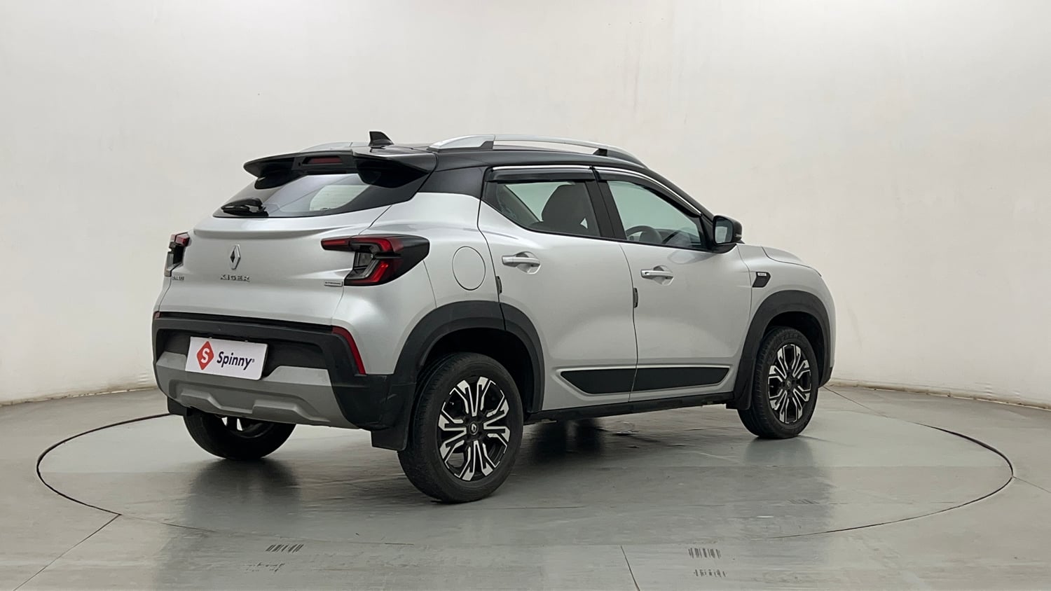 Used 2021 Renault Kiger RXZ Turbo CVT Dual Tone Petrol Automatic exterior RIGHT REAR CORNER VIEW