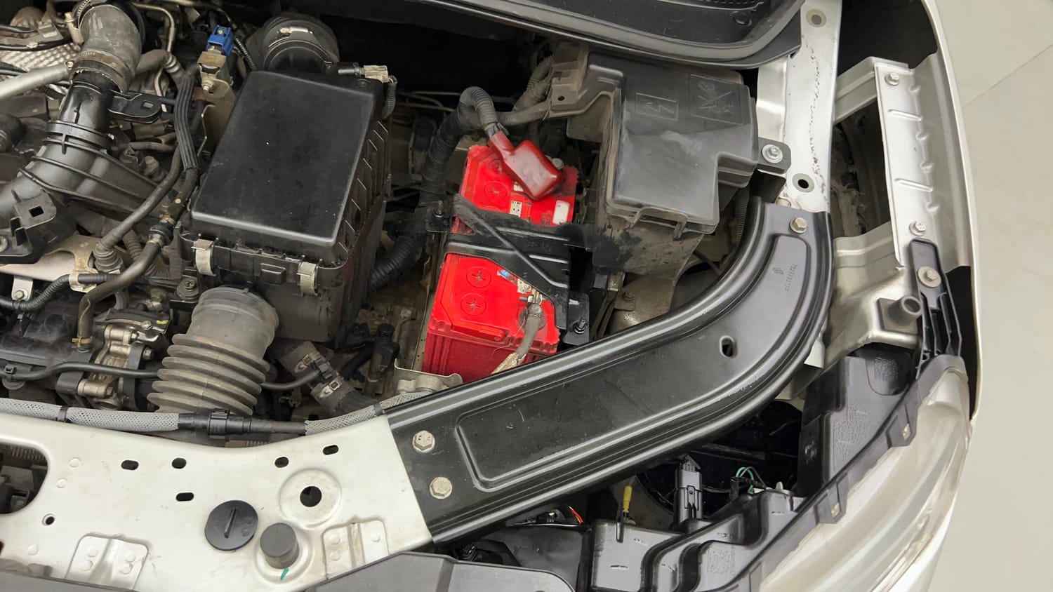 Used 2021 Renault Kiger RXZ Turbo CVT Dual Tone Petrol Automatic engine ENGINE LEFT SIDE VIEW