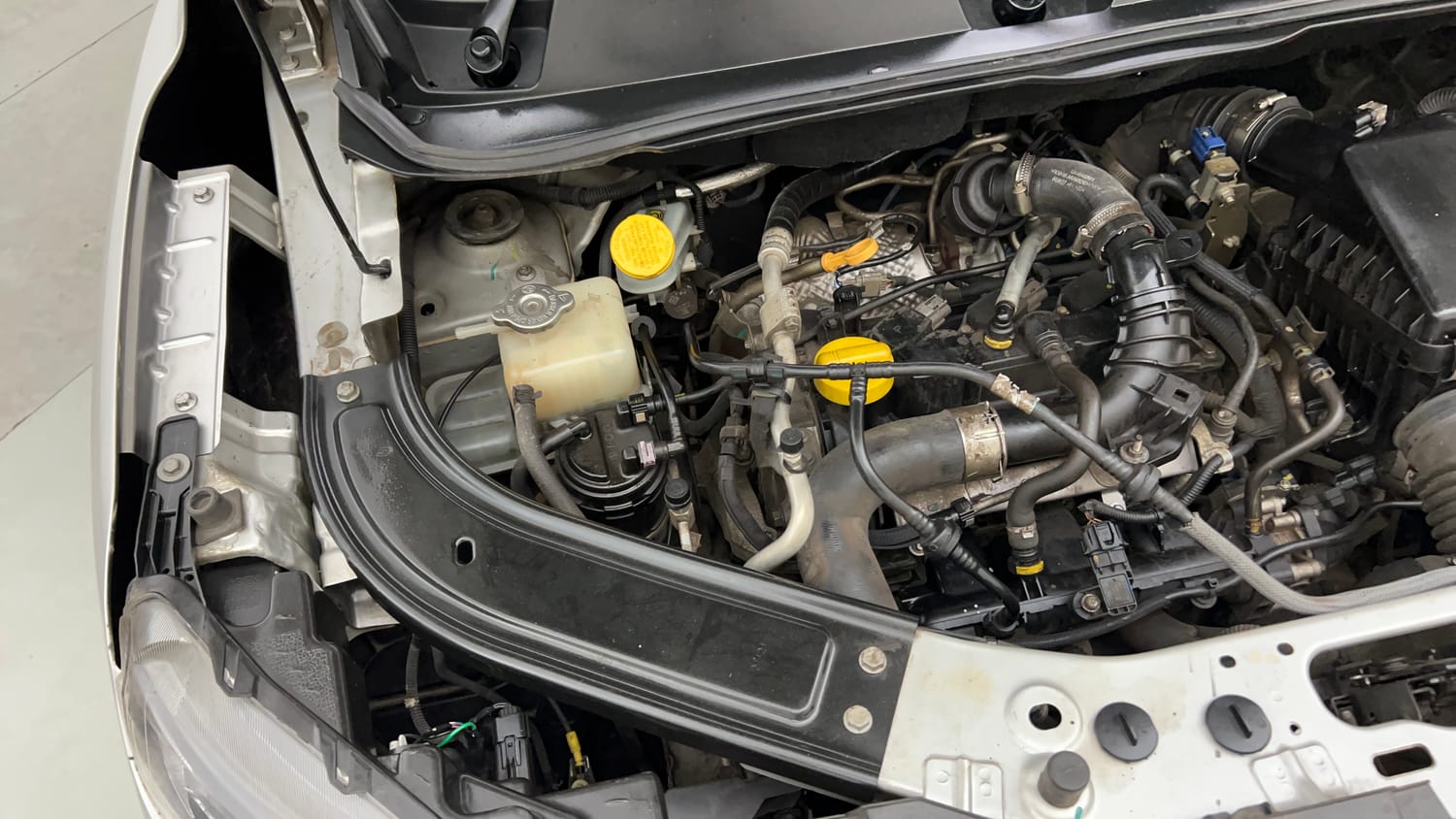 Used 2021 Renault Kiger RXZ Turbo CVT Dual Tone Petrol Automatic engine ENGINE RIGHT SIDE VIEW