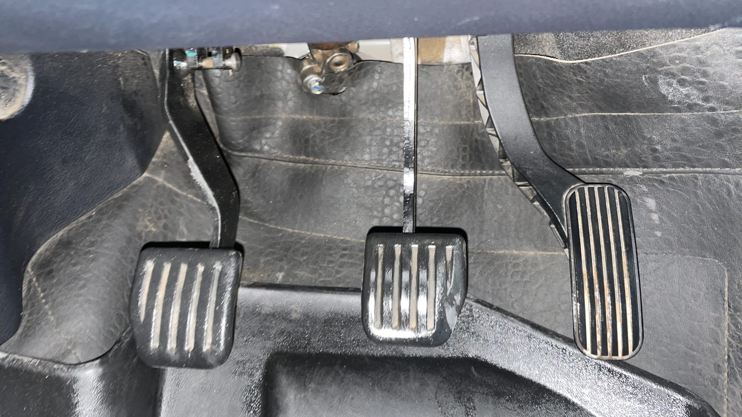 Used 2022 Tata Harrier XZ Plus Dark Edition Diesel Manual interior PEDALS VIEW