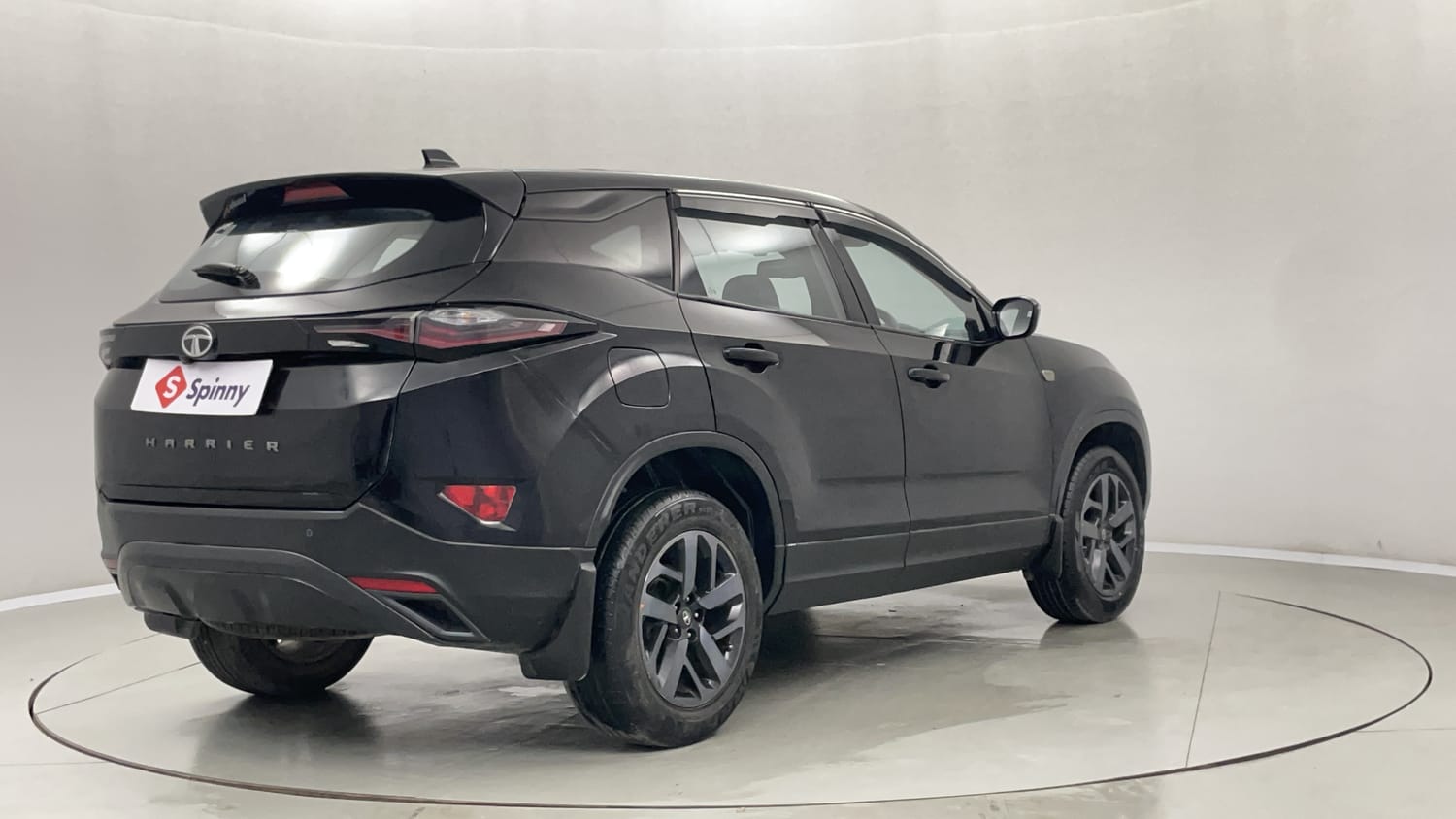 Used 2022 Tata Harrier XZ Plus Dark Edition Diesel Manual exterior RIGHT REAR CORNER VIEW