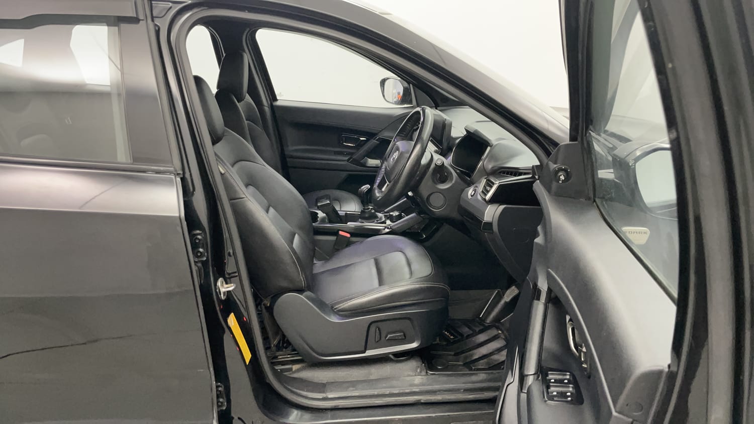 Used 2022 Tata Harrier XZ Plus Dark Edition Diesel Manual interior RIGHT SIDE FRONT DOOR CABIN VIEW