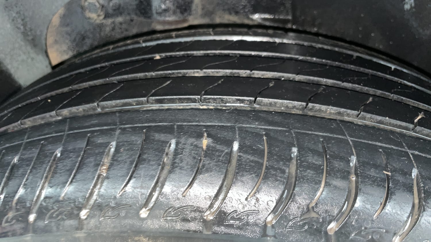 Used 2022 Tata Harrier XZ Plus Dark Edition Diesel Manual tyres LEFT REAR TYRE TREAD VIEW