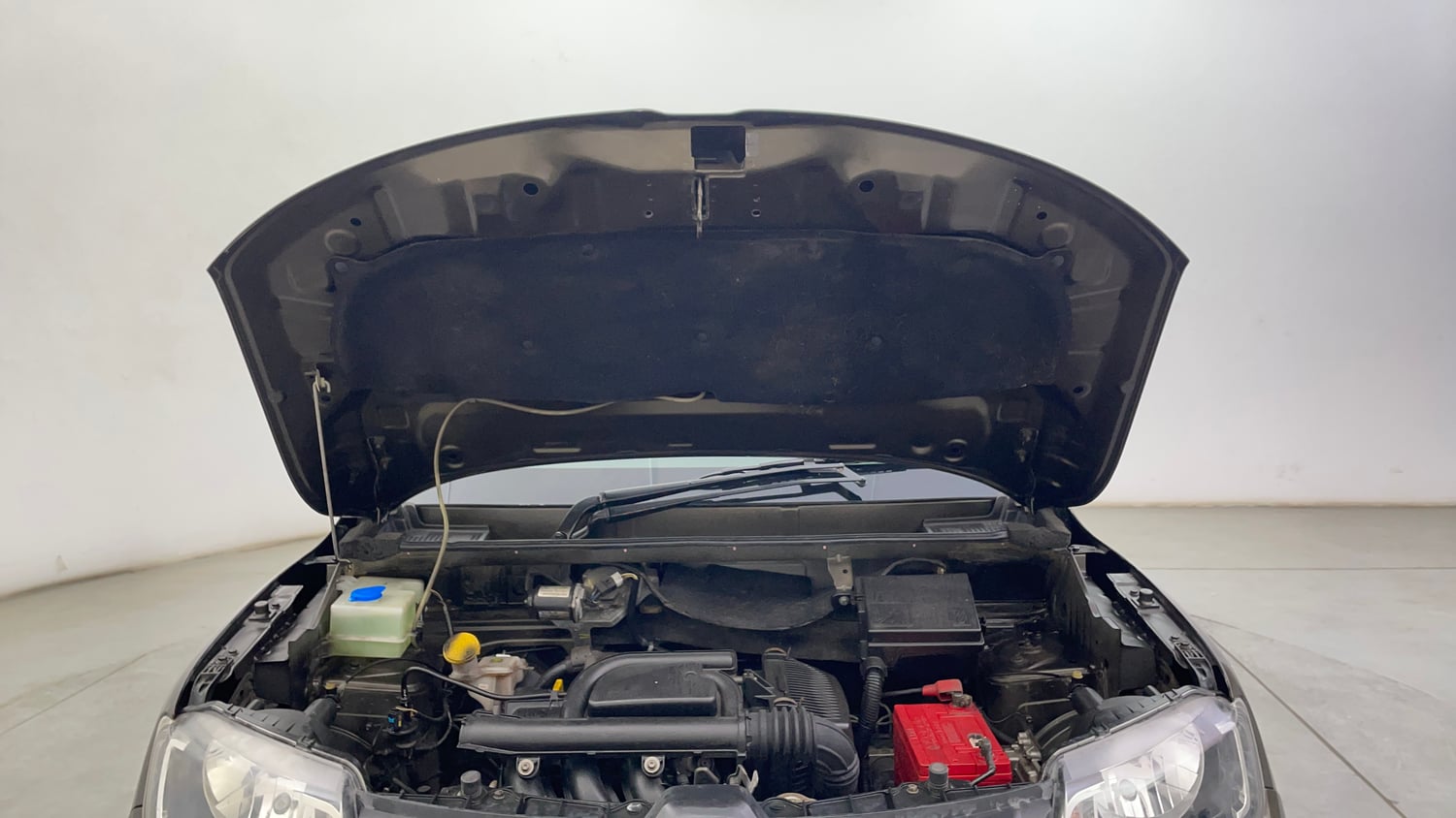 Used 2019 Renault Kwid CLIMBER 1.0 AMT Petrol Automatic engine ENGINE & BONNET OPEN FRONT VIEW
