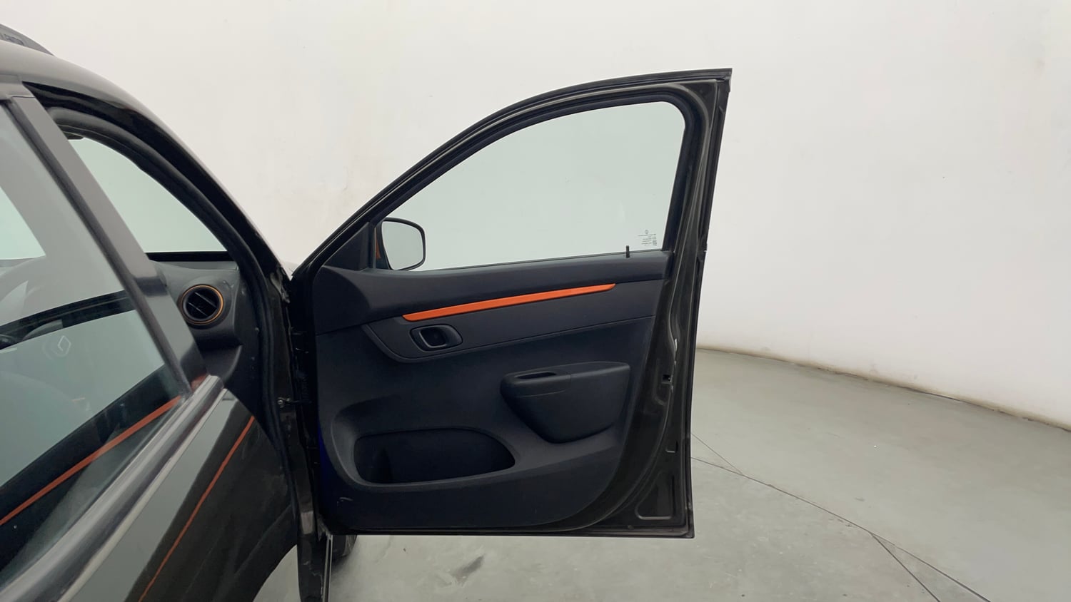 Used 2019 Renault Kwid CLIMBER 1.0 AMT Petrol Automatic interior RIGHT FRONT DOOR OPEN VIEW