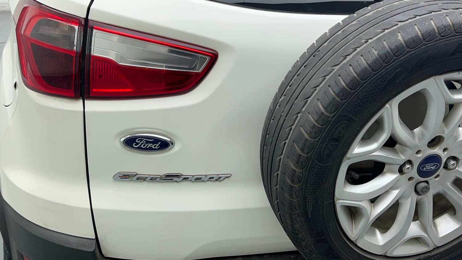 2016 Ford EcoSport Titanium 1.5L Ti-VCT-55