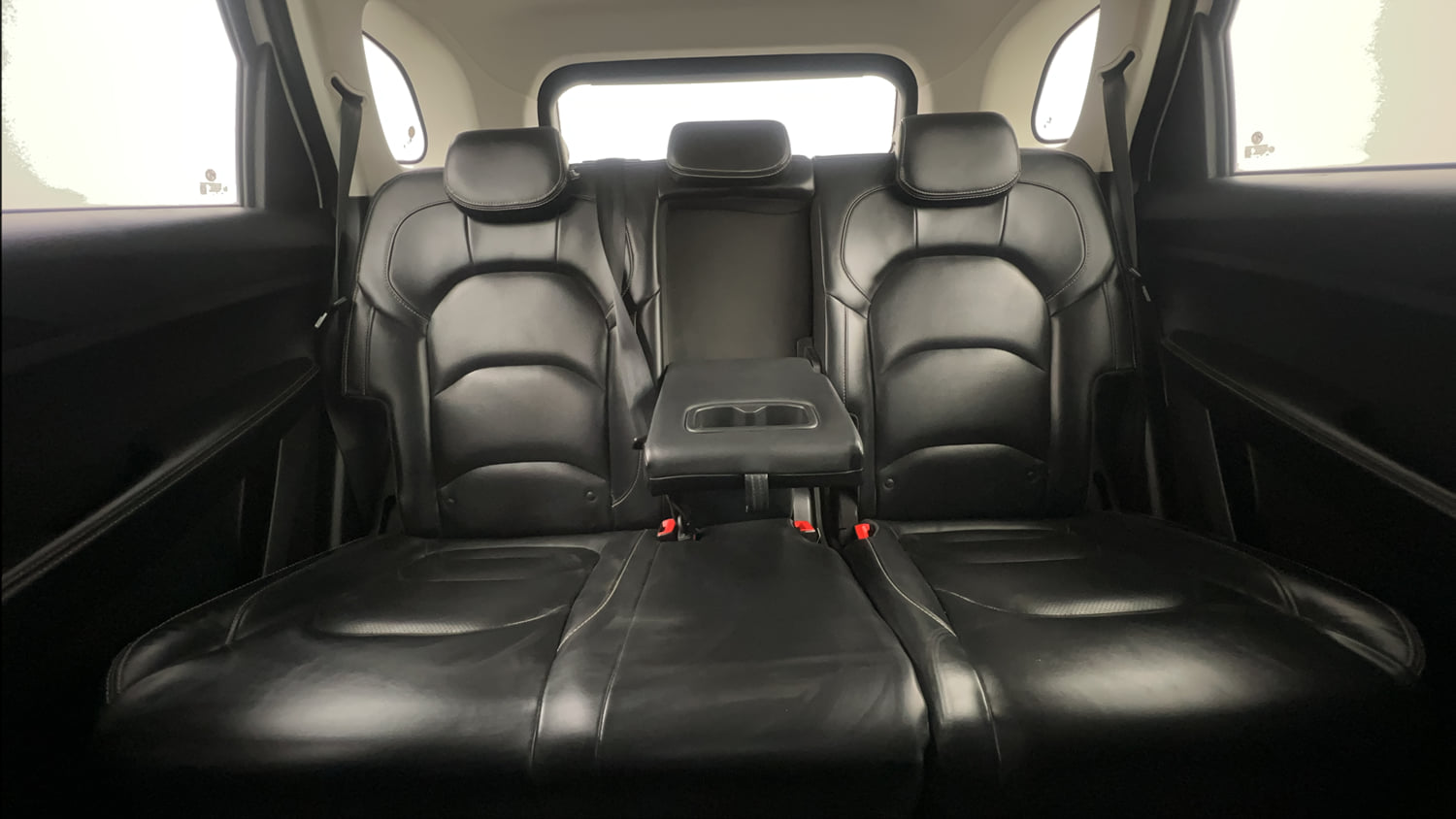 Used 2021 MG Motors Hector Sharp 2.0 Diesel Turbo MT Diesel Manual interior REAR SEAT CONDITION VIEW