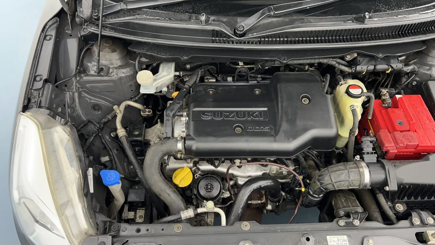 Used 2017 Maruti Suzuki Baleno Zeta 1.3 Diesel Manual engine ENGINE RIGHT SIDE VIEW