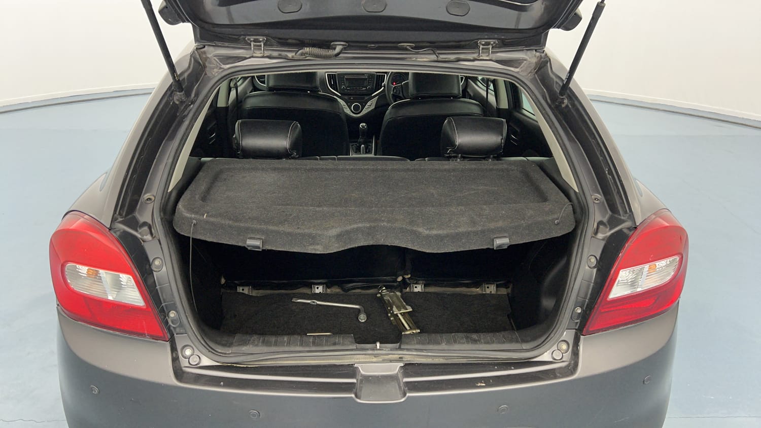 Used 2017 Maruti Suzuki Baleno Zeta 1.3 Diesel Manual interior DICKY INSIDE VIEW