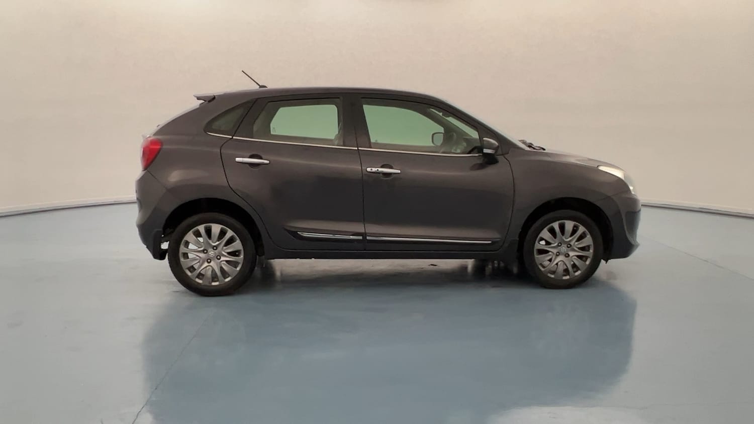 Used 2017 Maruti Suzuki Baleno Zeta 1.3 Diesel Manual exterior RIGHT SIDE VIEW