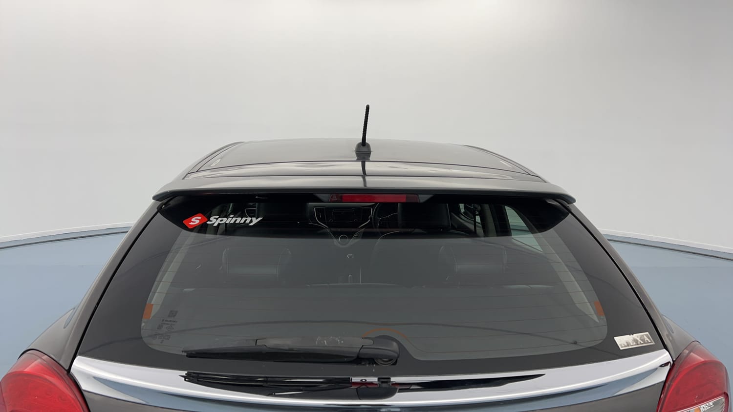 Used 2017 Maruti Suzuki Baleno Zeta 1.3 Diesel Manual exterior BACK WINDSHIELD VIEW