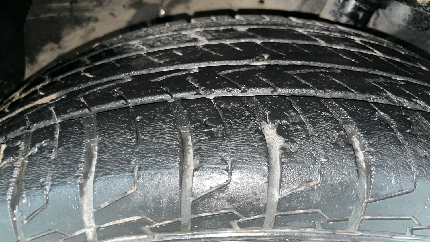 Used 2020 Hyundai Creta SX (O) 1.4 Turbo 7 DCT Petrol Automatic tyres RIGHT FRONT TYRE TREAD VIEW