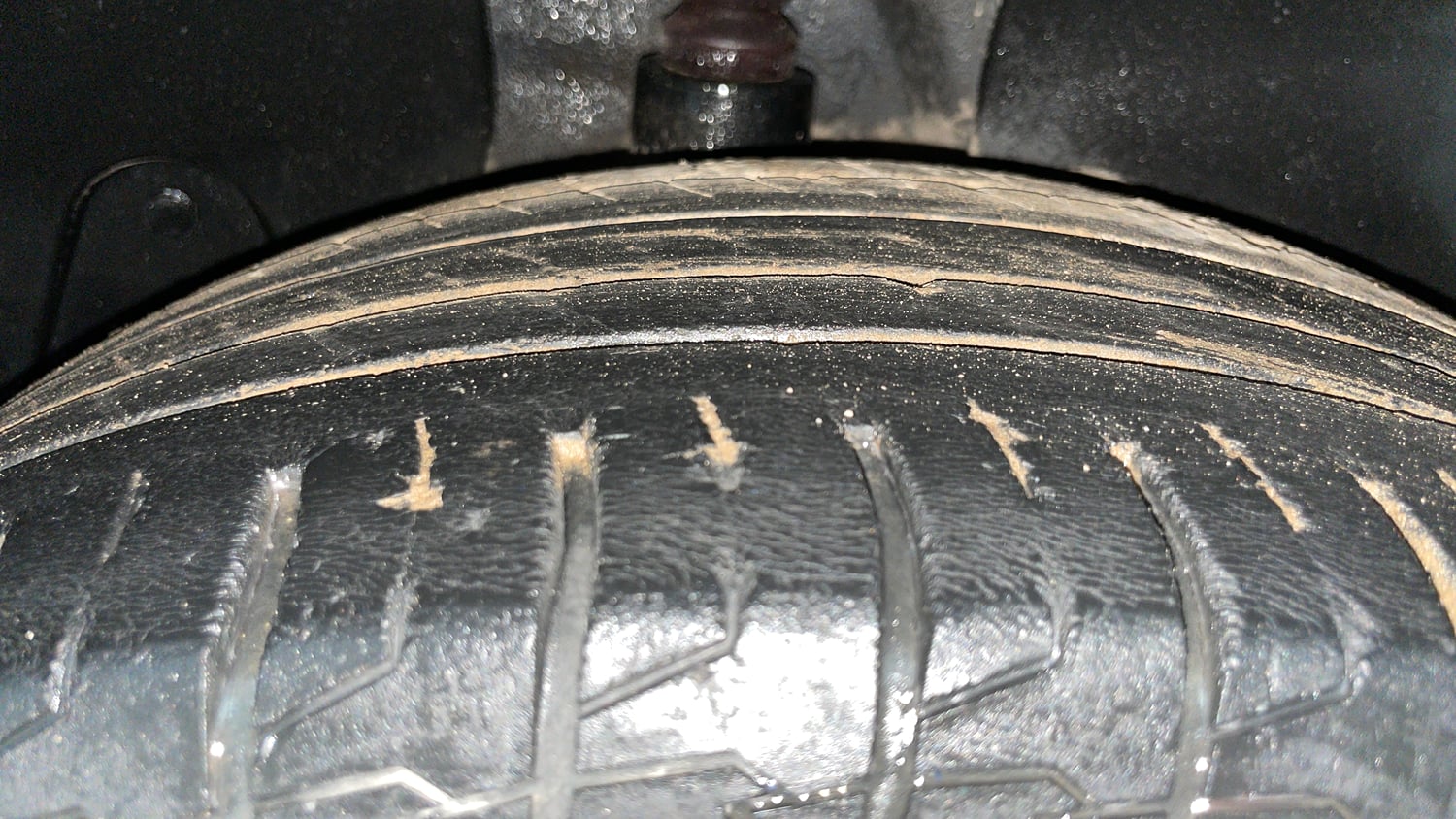 Used 2020 Hyundai Creta SX (O) 1.4 Turbo 7 DCT Petrol Automatic tyres RIGHT REAR TYRE TREAD VIEW