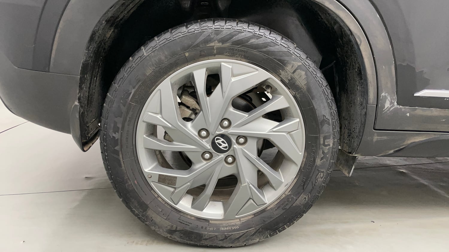 Used 2020 Hyundai Creta SX (O) 1.4 Turbo 7 DCT Petrol Automatic tyres RIGHT REAR TYRE RIM VIEW