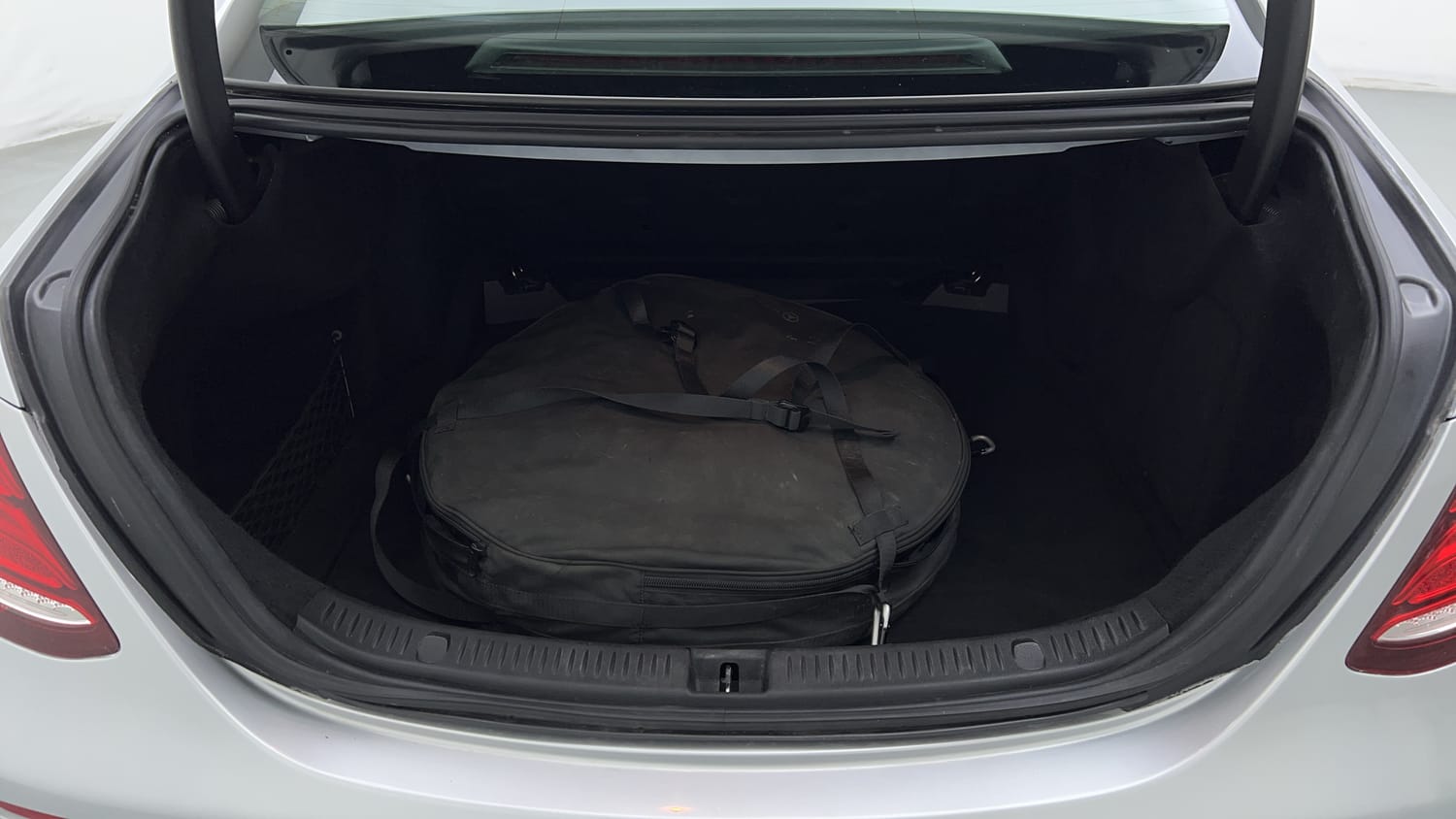 2017 Mercedes-Benz E-Class E200 Avantgarde-25