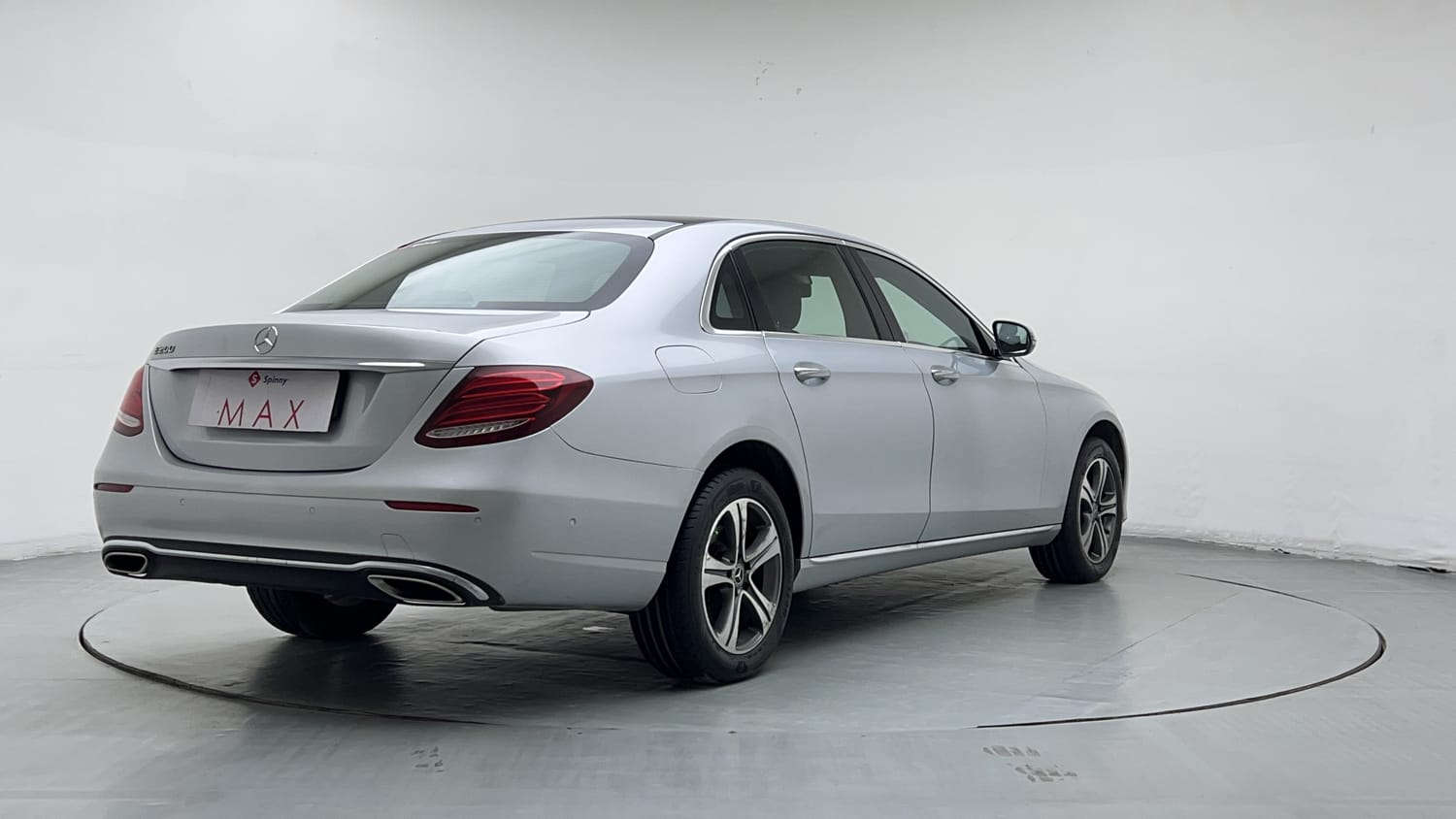 2017 Mercedes-Benz E-Class E200 Avantgarde-4