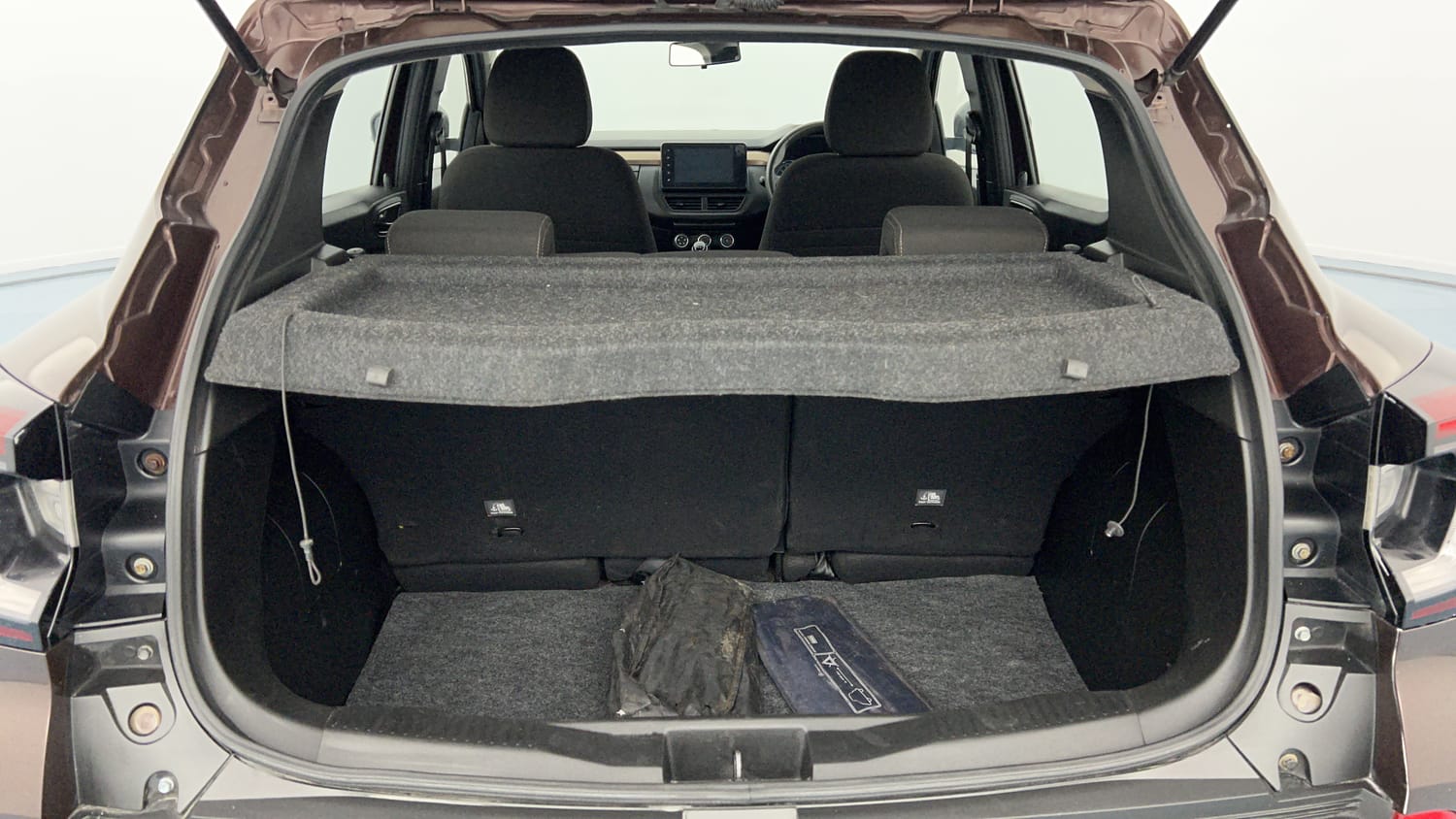 Used 2022 Renault Kiger RXT MT Petrol Manual interior DICKY INSIDE VIEW