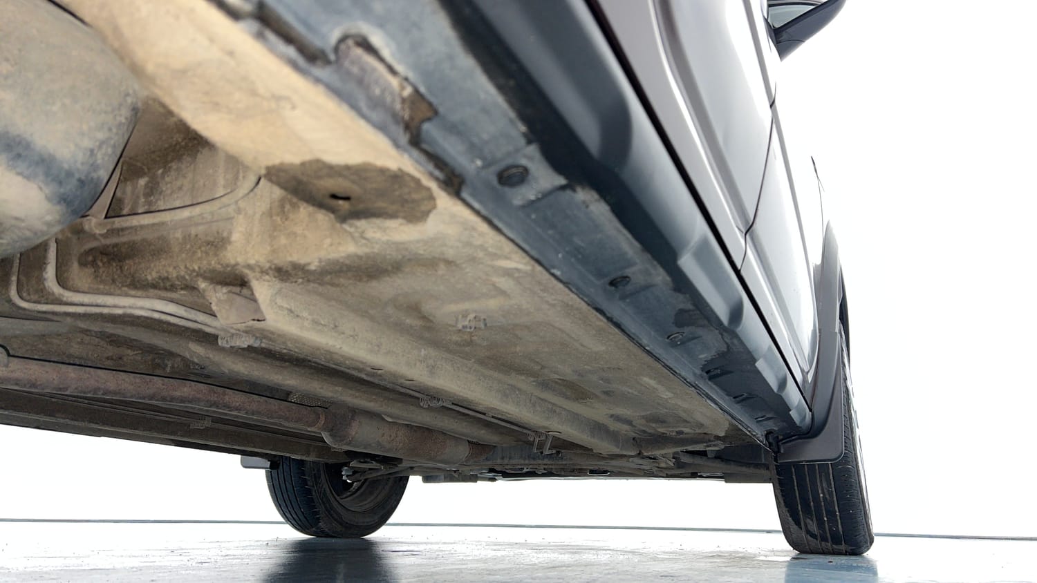 Used 2022 Renault Kiger RXT MT Petrol Manual extra REAR RIGHT UNDERBODY VIEW