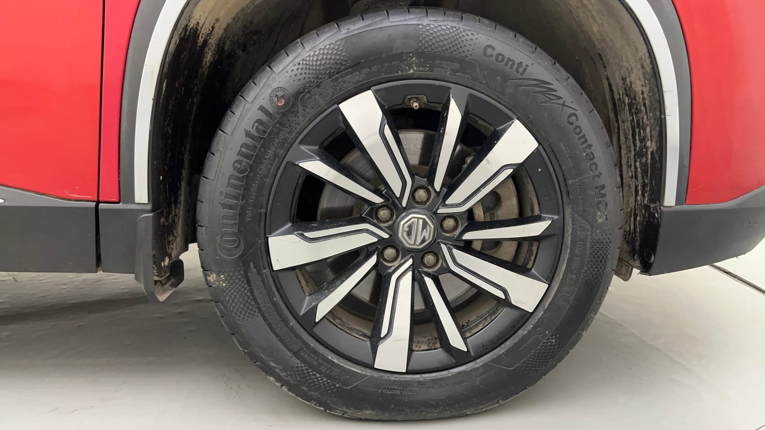 Used 2019 MG Motors Hector Sharp 2.0 Diesel Diesel Manual tyres RIGHT FRONT TYRE RIM VIEW