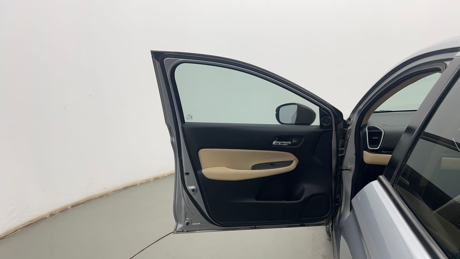 Used 2022 Honda City VX Petrol Petrol Manual interior LEFT FRONT DOOR OPEN VIEW