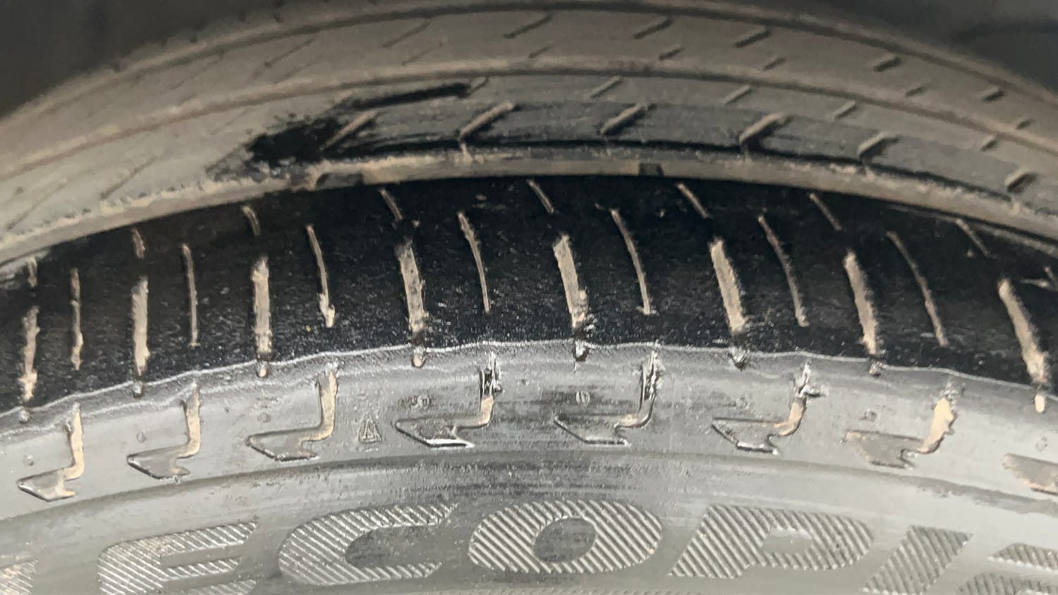 Used 2022 Honda City VX Petrol Petrol Manual tyres RIGHT FRONT TYRE TREAD VIEW