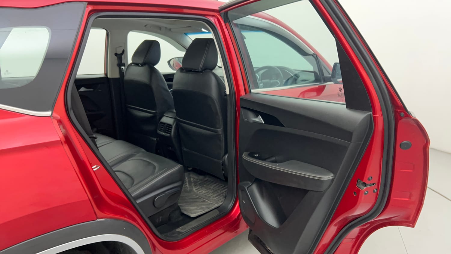 Used 2019 MG Motors Hector Sharp 2.0 Diesel Diesel Manual interior RIGHT SIDE REAR DOOR CABIN VIEW