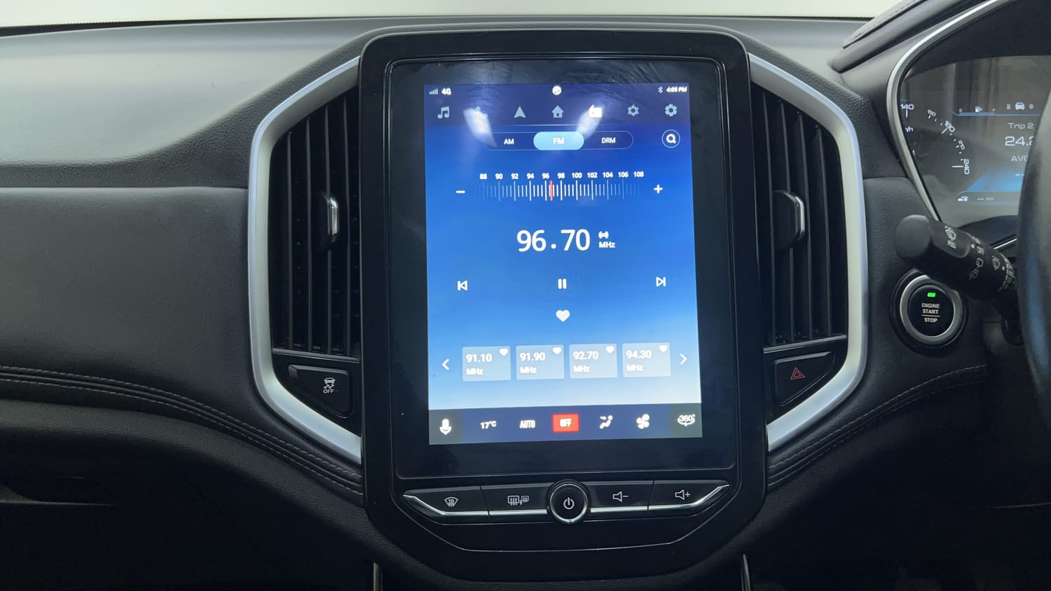 Used 2019 MG Motors Hector Sharp 2.0 Diesel Diesel Manual interior MUSIC SYSTEM & AC CONTROL VIEW