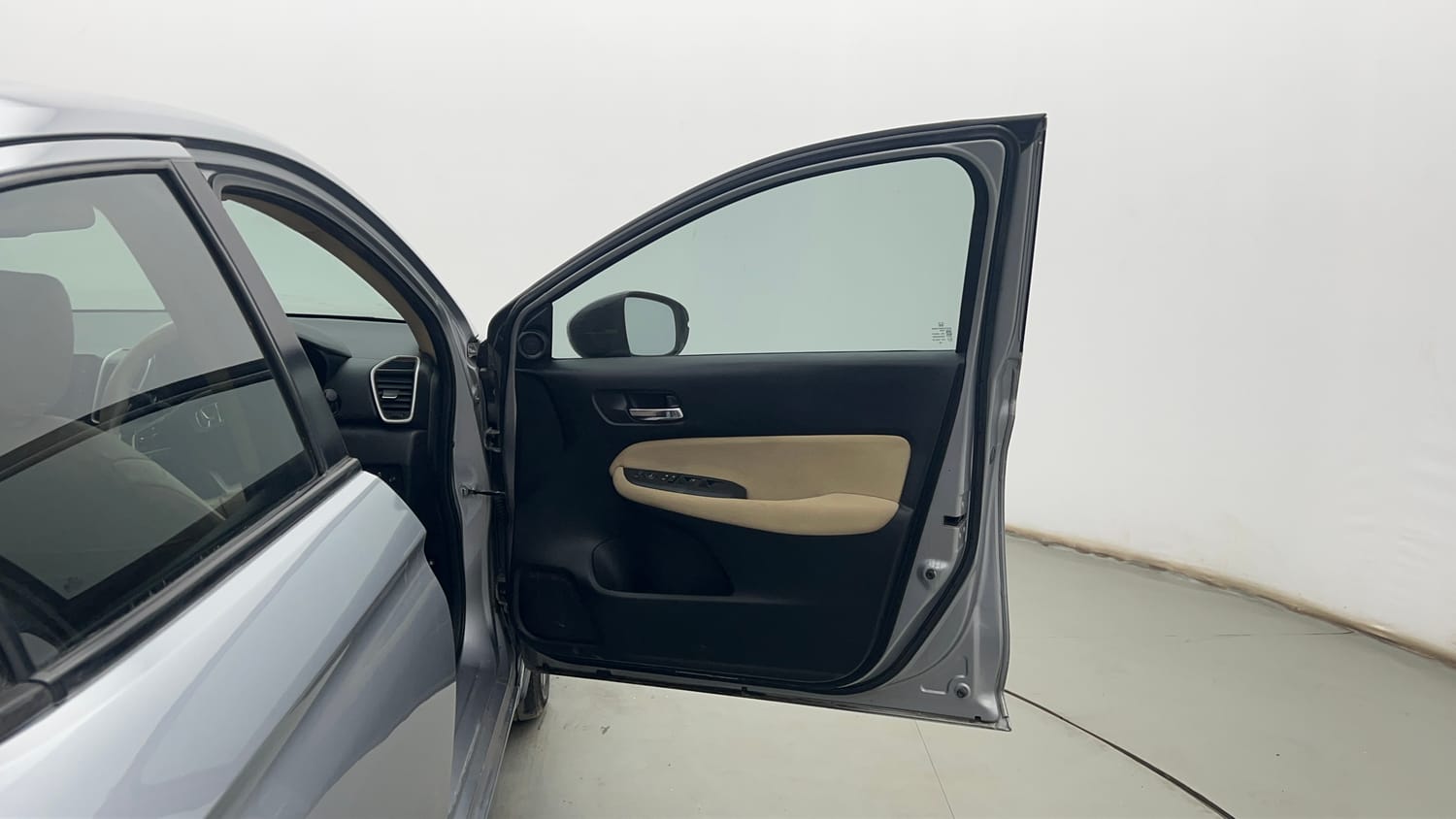 Used 2022 Honda City VX Petrol Petrol Manual interior RIGHT FRONT DOOR OPEN VIEW